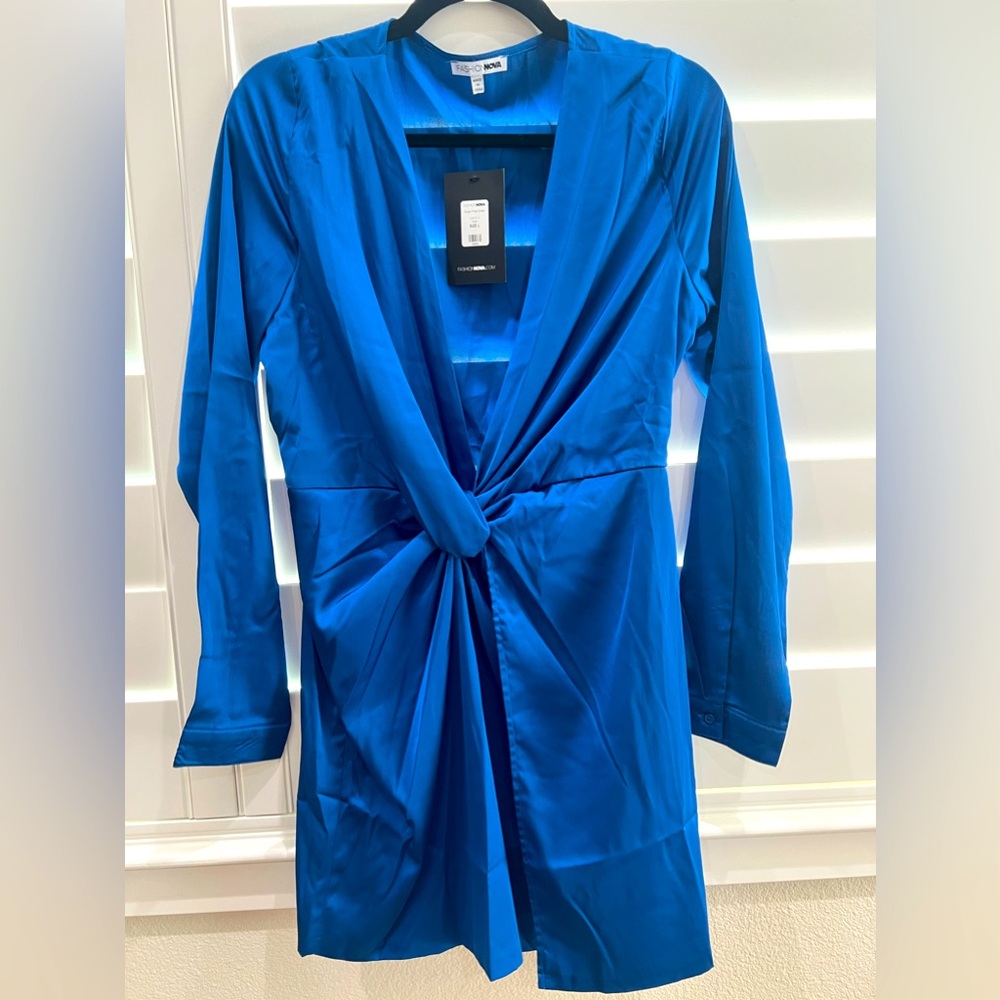 BRAND NEW WITH TAGS FASHION NOVA DRESS